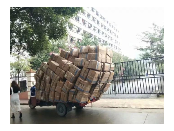 邁世與你分享一則正能量小故事：雖生活不易，但也要樂觀